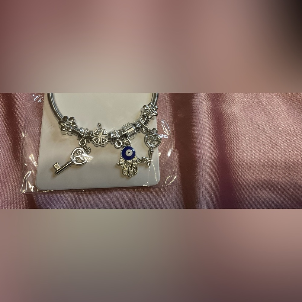 Silver 👁️💜pandora style evil eye bracelet 💙🧿🌀✨